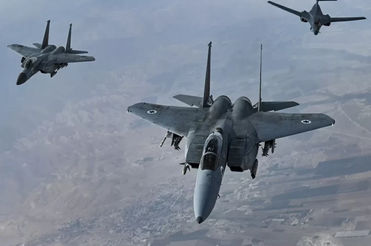 Insiden Langka: Pesawat Tempur Turki "Kerjai" Jet Israel Saat Bombardir Suriah